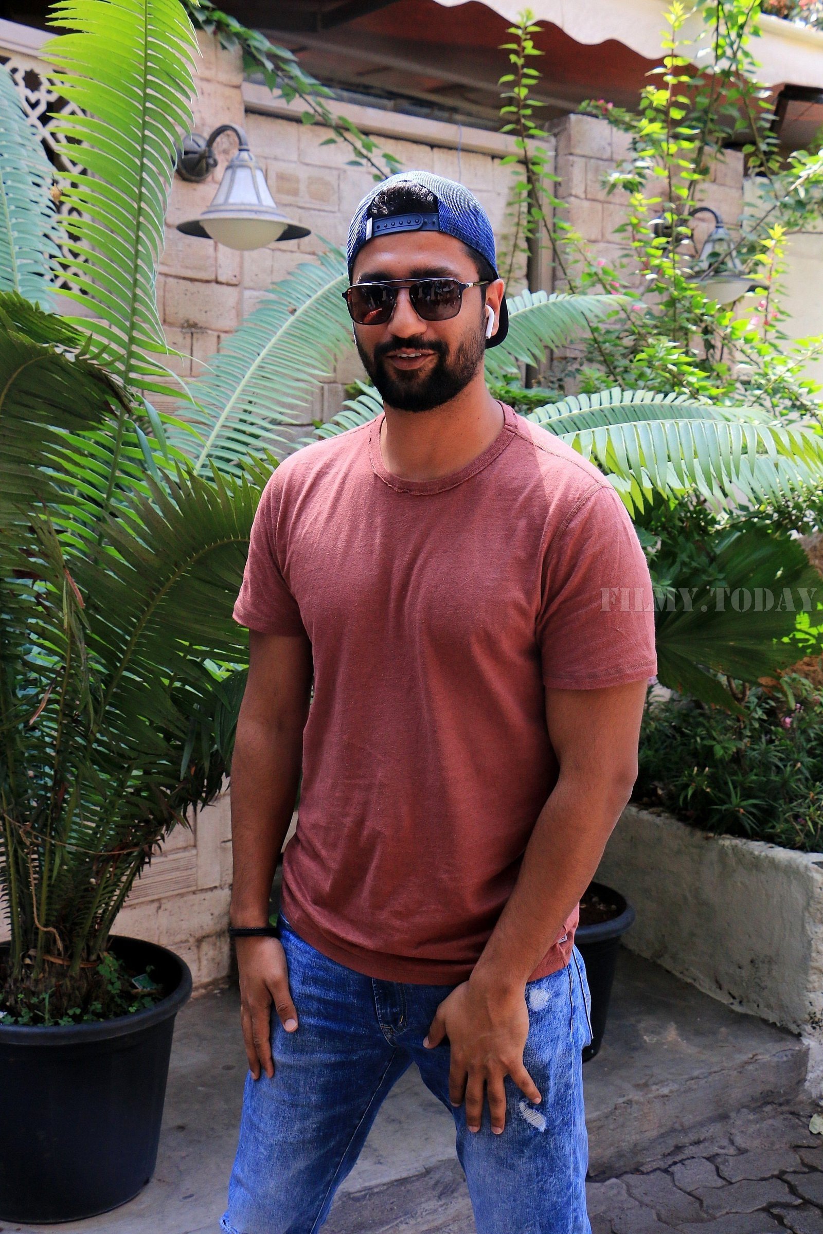 Vicky Kaushal - Photos: Celebs Spotted at Juhu | Picture 1653108