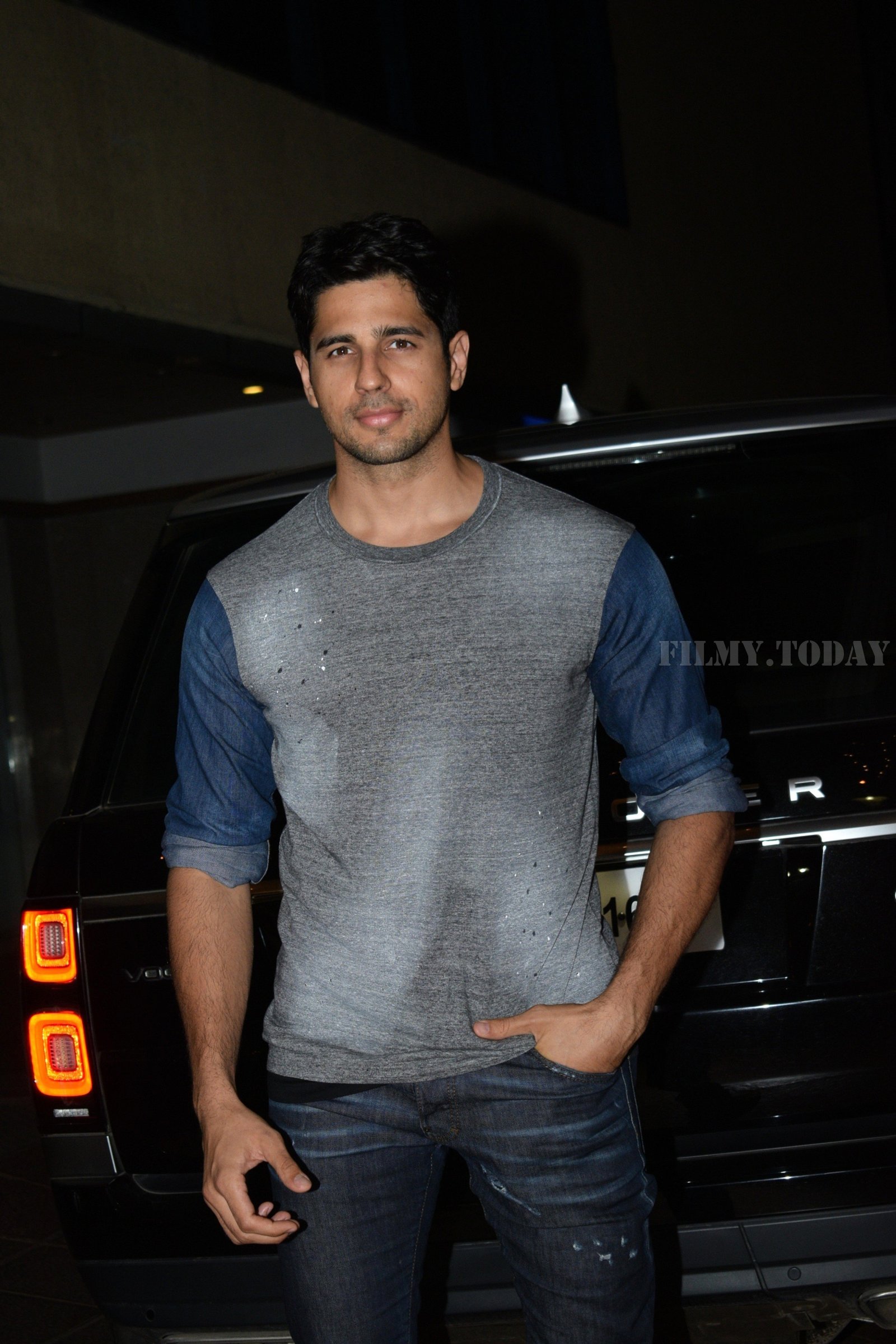 Sidharth Malhotra - Photos: Ekta Kapoor's Birthday Party At Her Residence In Juhu | Picture 1653132