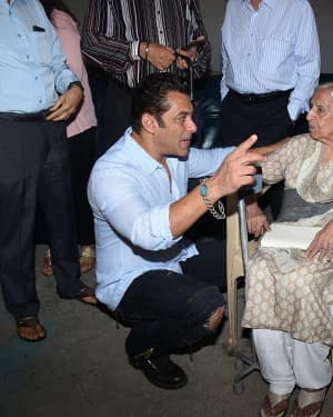 Photos: Special Screening Of Film Bharat For Families Separated During 1947 | Picture 1653831