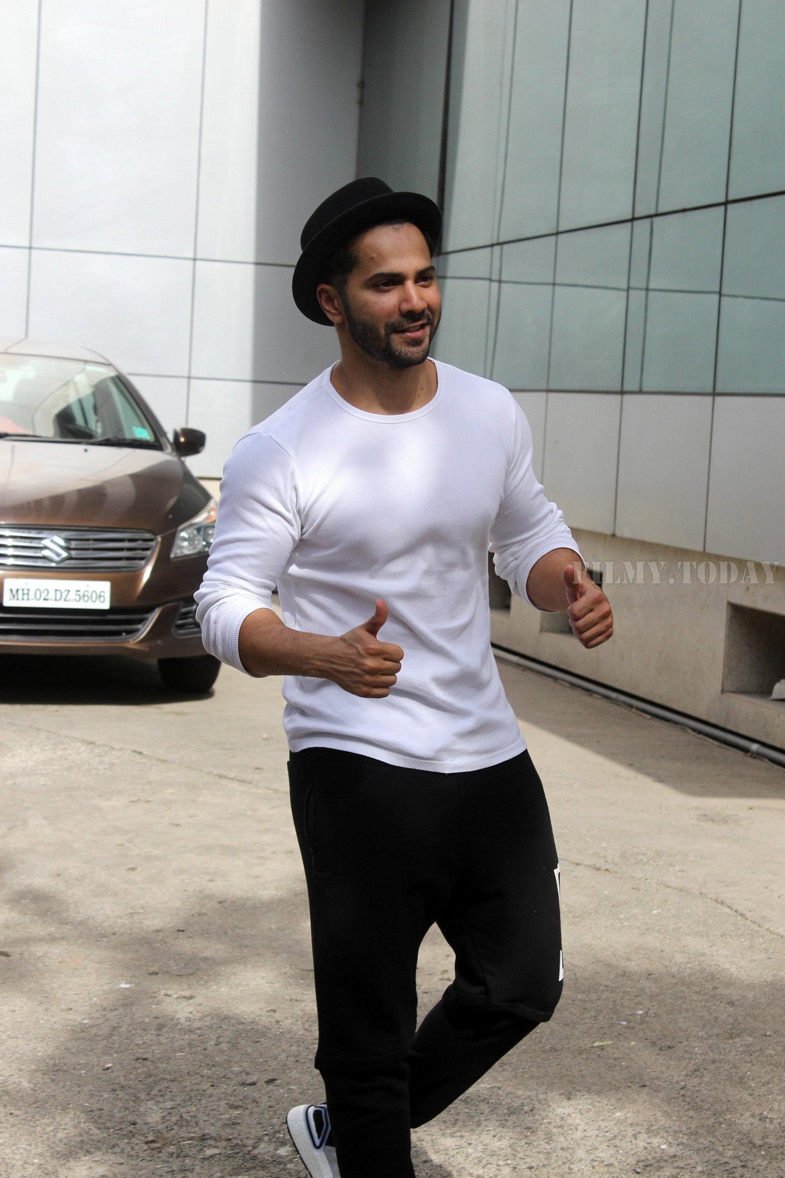Varun Dhawan - Photos: Celebs Spotted at Andheri | Picture 1655776