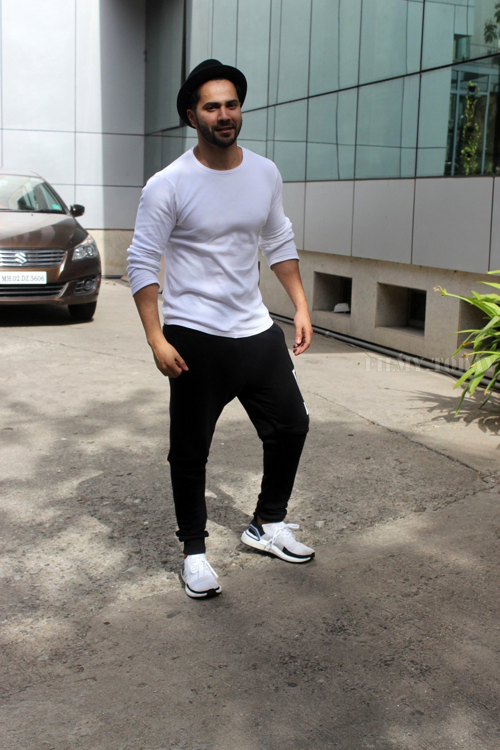 Varun Dhawan - Photos: Celebs Spotted at Andheri | Picture 1655773