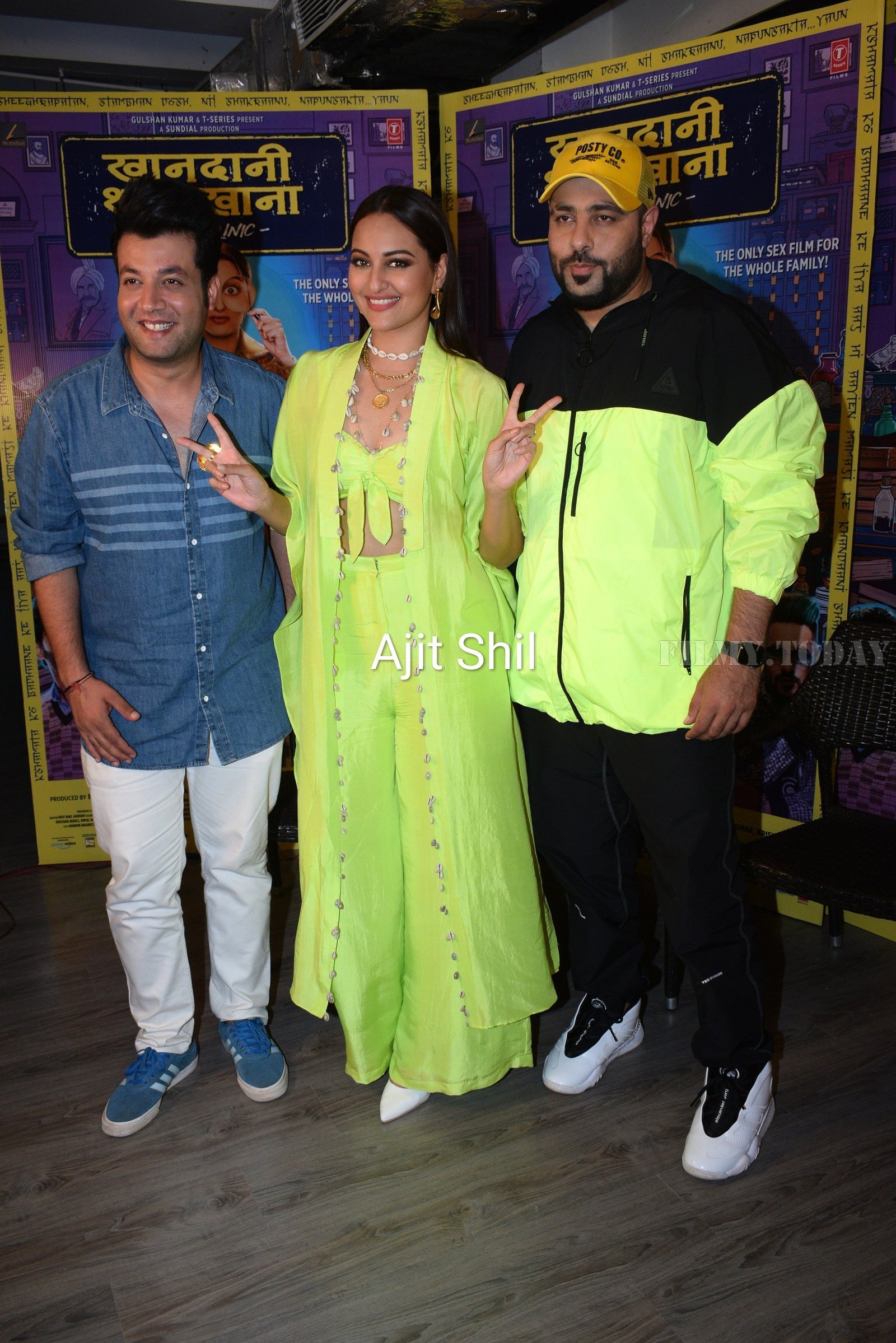 Photos: Promotion Of Film Khandaani Shafakhana At Tseries Office | Picture 1655866