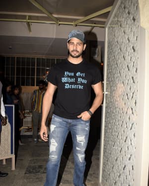 Sidharth Malhotra - Photos: Celebs at Bayrout Restaurant for dinner party | Picture 1630265