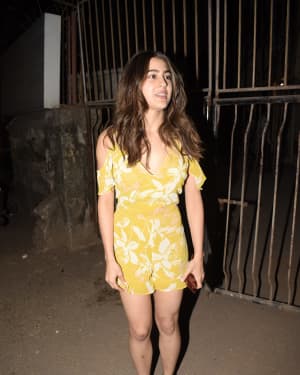 Photos: Sara Ali Khan Spotted at Kromakay Salon | Picture 1630259