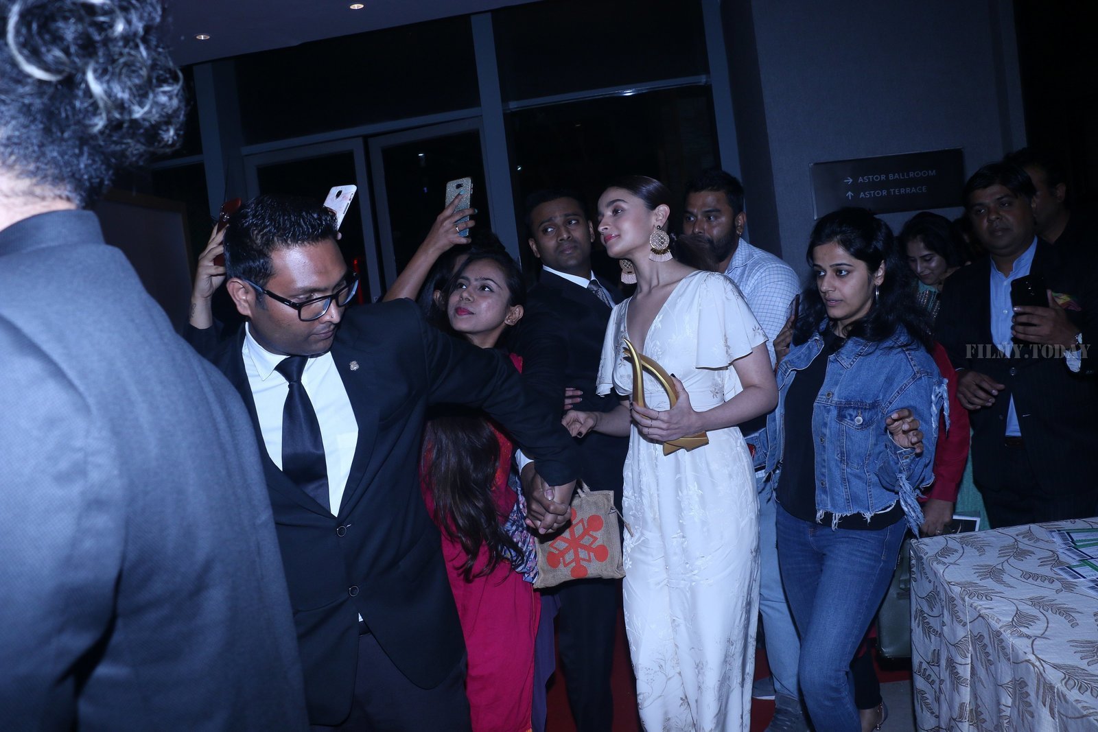 Photos: Alia Bhatt at Outlook Business's WOW Awards | Picture 1632638