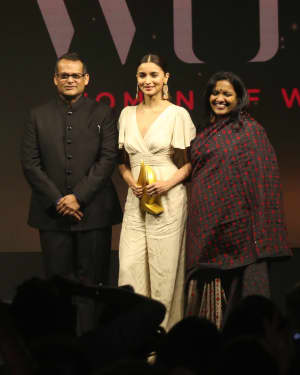 Photos: Alia Bhatt at Outlook Business's WOW Awards | Picture 1632642