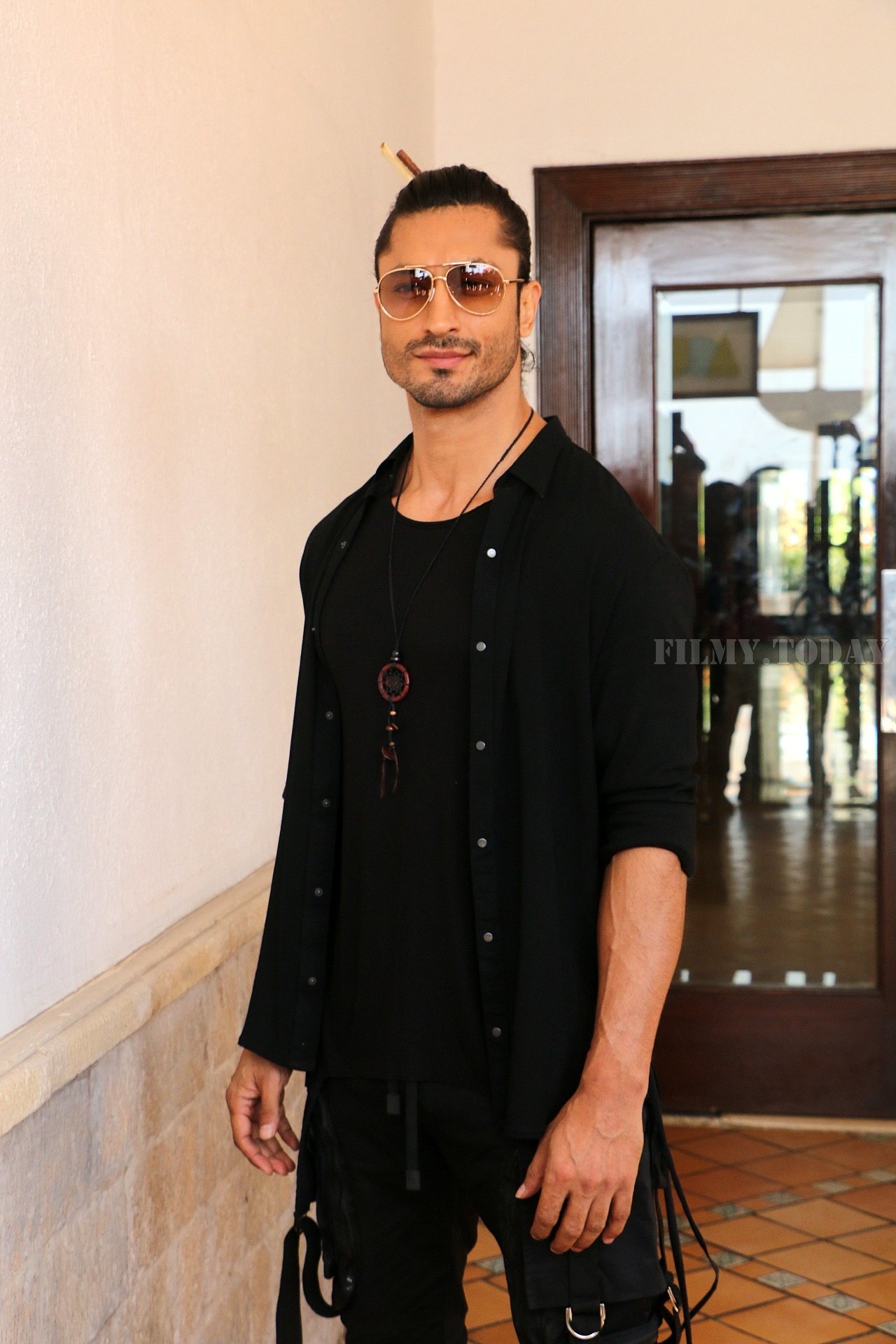 Vidyut Jamwal - Photos: Promotion Of Film Junglee at Sun and Sand | Picture 1634840