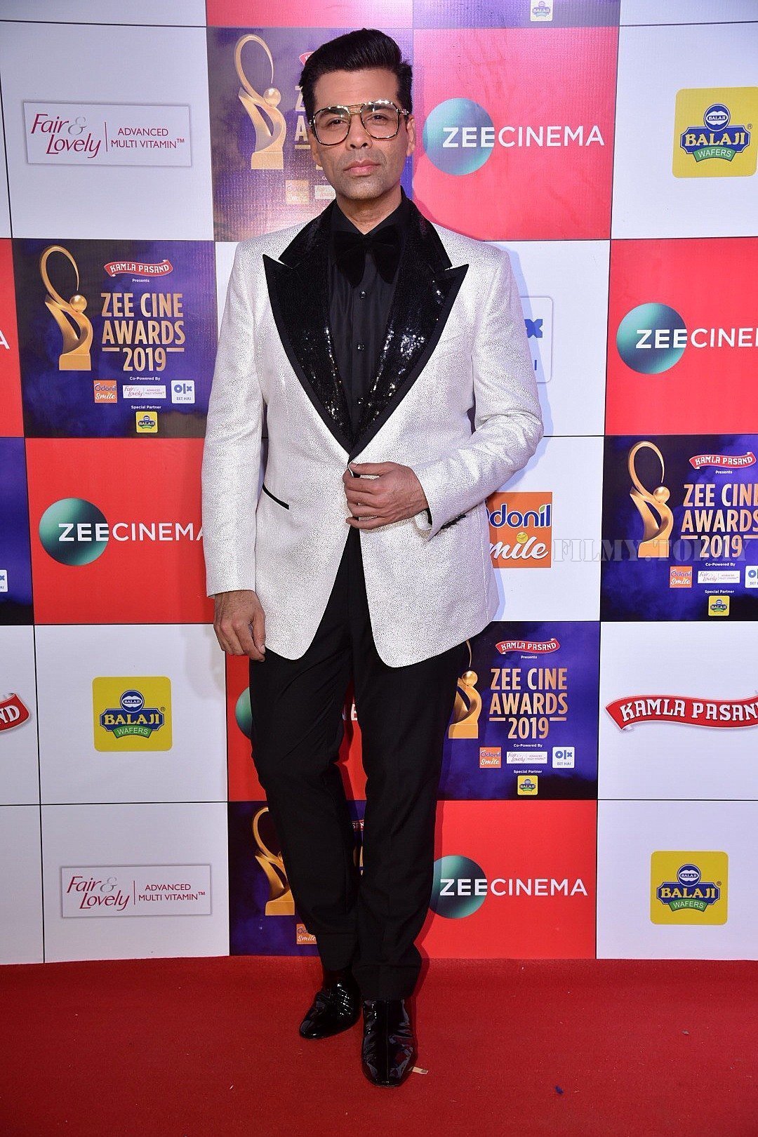Karan Johar - Photos: Celebs at Zee Cine Awards 2019 Red Carpet | Picture 1636630