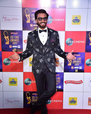 Ranveer Singh - Photos: Celebs at Zee Cine Awards 2019 Red Carpet | Picture 1636656