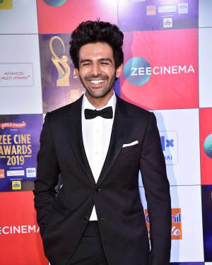 Photos: Celebs at Zee Cine Awards 2019 Red Carpet | Picture 1636599