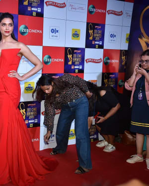 Deepika Padukone - Photos: Celebs at Zee Cine Awards 2019 Red Carpet | Picture 1636663