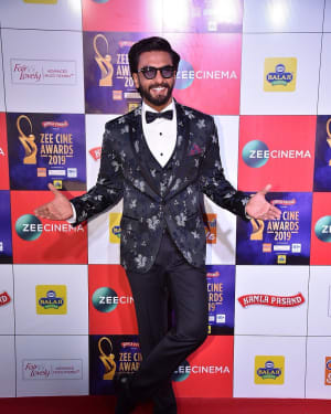 Ranveer Singh - Photos: Celebs at Zee Cine Awards 2019 Red Carpet | Picture 1636654