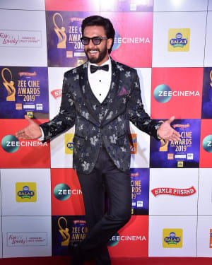 Ranveer Singh - Photos: Celebs at Zee Cine Awards 2019 Red Carpet