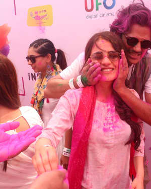 Photos: Celebs at Zoom Holi Party at Taj Lands End | Picture 1638370