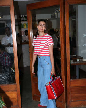 Photos: Gauhar Khan Spotted at Sequel Bandra | Picture 1638931