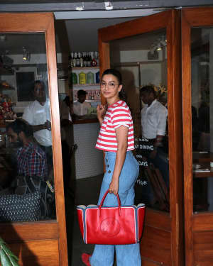 Photos: Gauhar Khan Spotted at Sequel Bandra | Picture 1638930