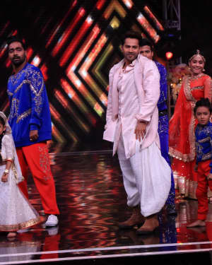 Photos: Promotion Of Film Kalank on the sets of Super Dancers Chapter 3 | Picture 1638820