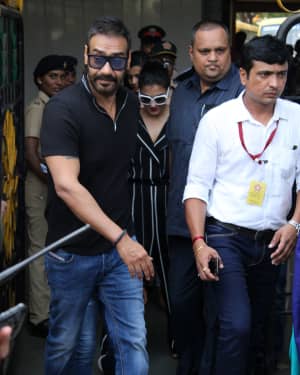 Ajay Devgn - Photos: Celebs Voting For 2019 Election | Picture 1645485