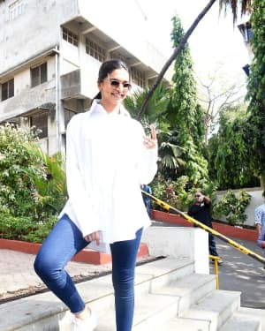 Deepika Padukone - Photos: Celebs Voting For 2019 Election | Picture 1645431