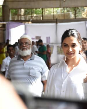 Photos: Celebs Voting For 2019 Election | Picture 1645433