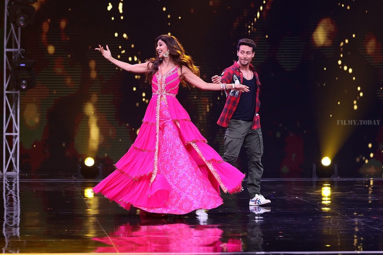 Photos: Promotion Of Student Of The year 2 on the sets of Super Dancer Chapter 3 | Picture 1645555