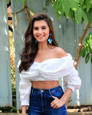 Tara Sutaria - Photos: Promotion Of Student Of The year 2 on the sets of Super Dancer Chapter 3 | Picture 1645537