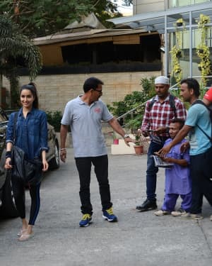 Photos: Shraddha Kapoor Spotted at Dance Class | Picture 1646471