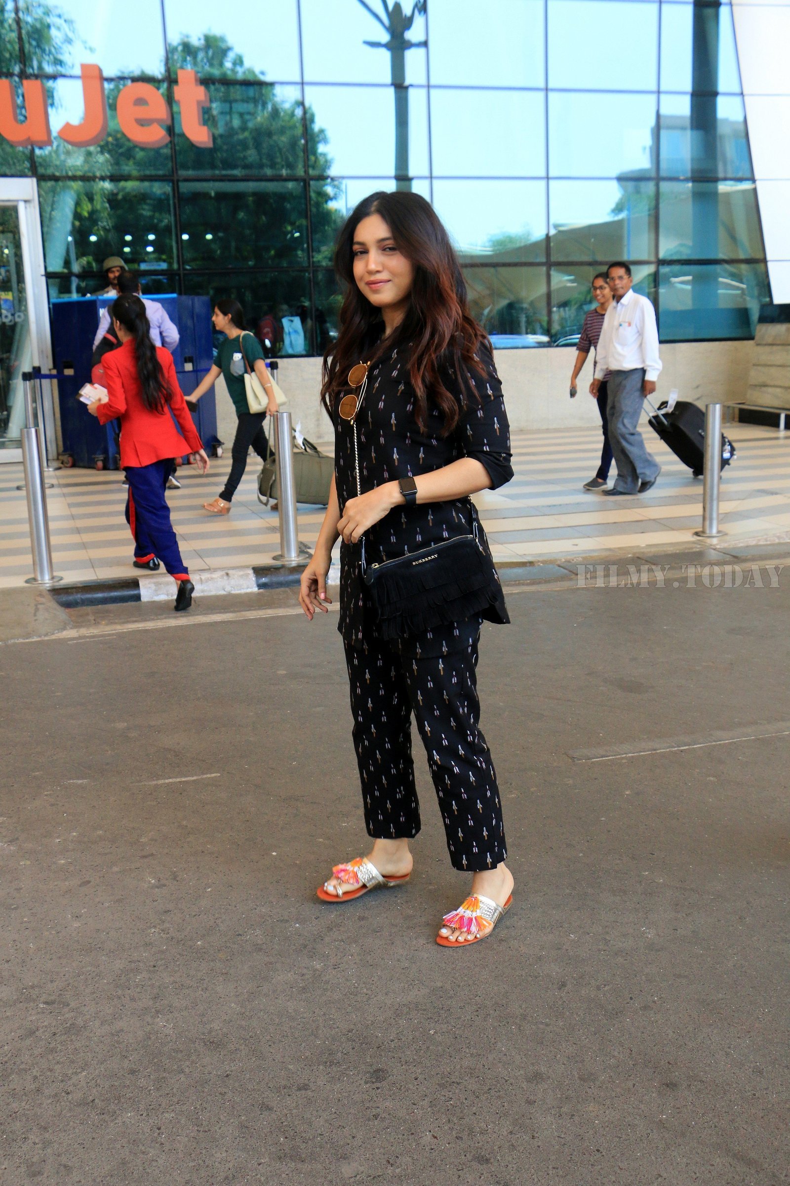 Bhumi Pednekar - Photos: Celebs Spotted At Airport | Picture 1649781