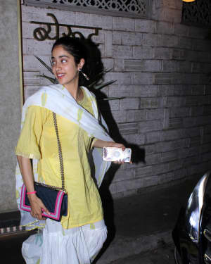 Janhvi Kapoor - Photos: Celebs Spotted At Bayroute In Juhu | Picture 1650450