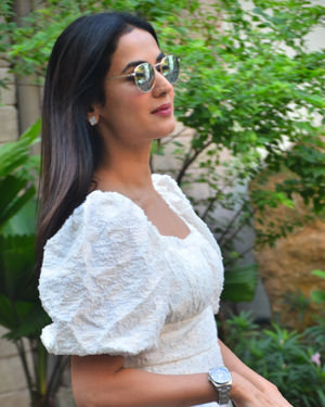 Sonal Chauhan - Photos: Celebs Spotted At Bayroute In Juhu | Picture 1697758