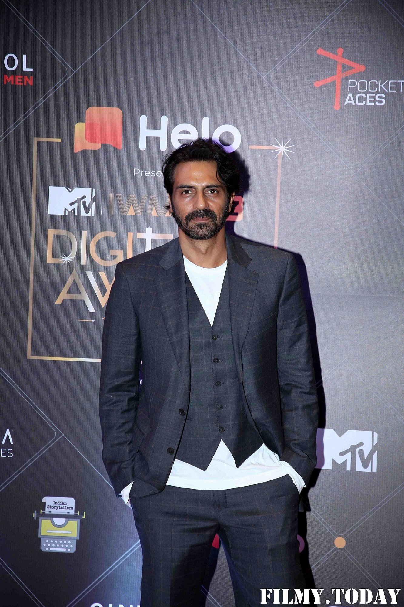 Arjun Rampal - Photos: Red Carpet For The 2nd Edition Of MTV IWMBuzz Digital Awards | Picture 1698241