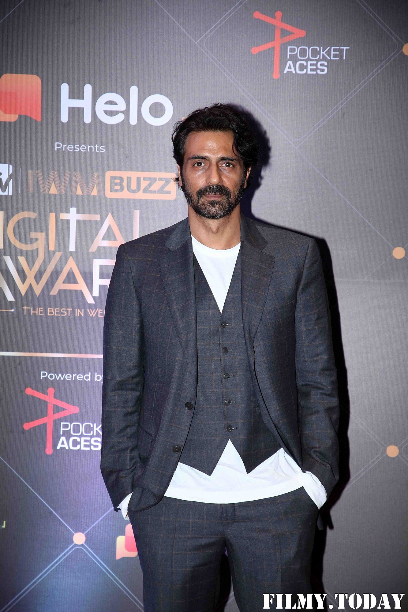 Arjun Rampal - Photos: Red Carpet For The 2nd Edition Of MTV IWMBuzz Digital Awards | Picture 1698247