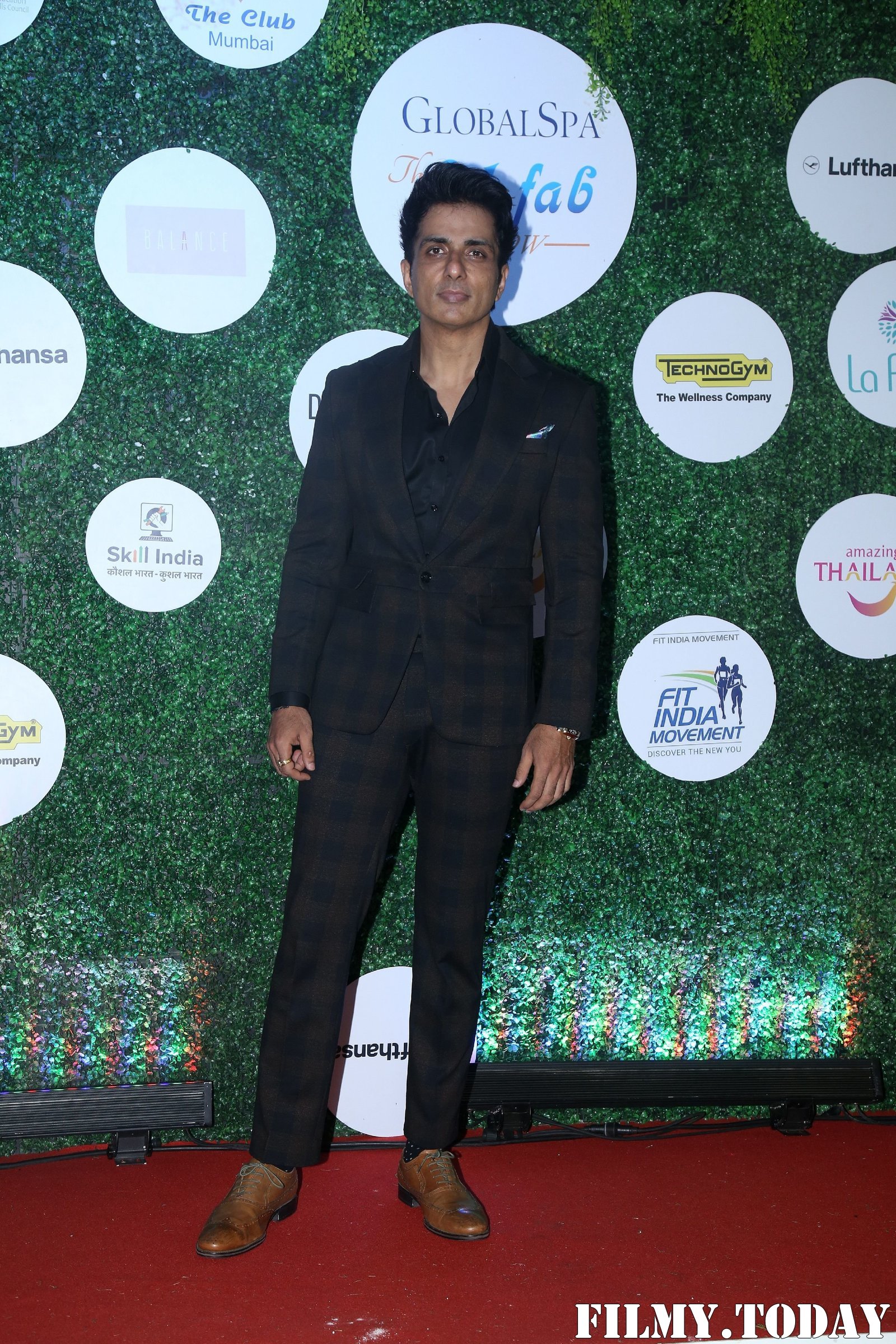 Sonu Sood - Photos: Celebs At Global Spa Fit & Fab Awards 2019 | Picture 1698864