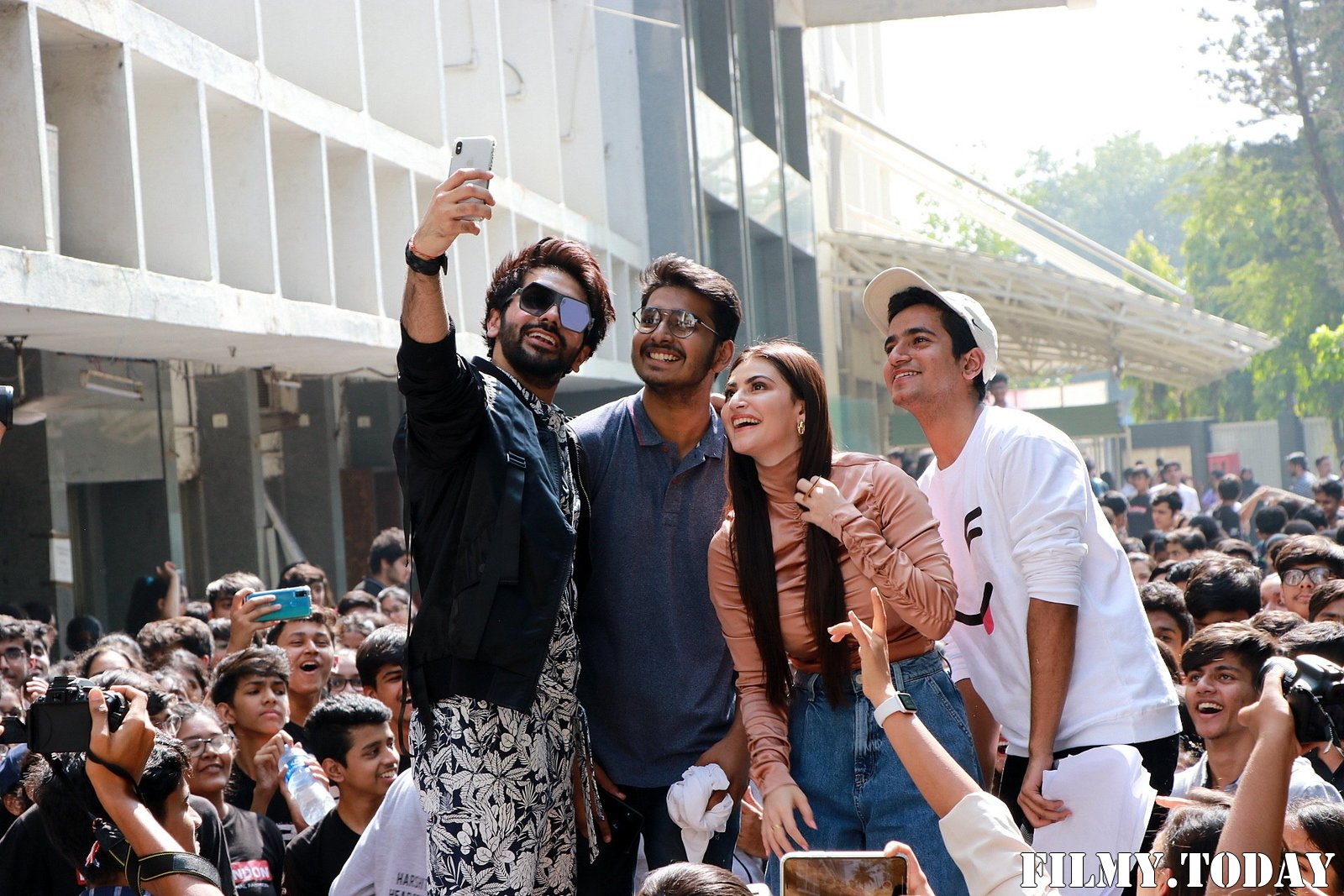 Photos: Promotion Of Film Yeh Saali Aashiqui At Kshitij Fest In Mithibai College | Picture 1702056