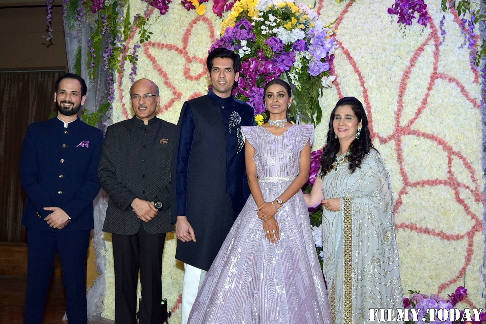 Photos: Wedding Reception Of Sooraj Barjatya's Son Devansh At Jw Marriott Juhu | Picture 1703012