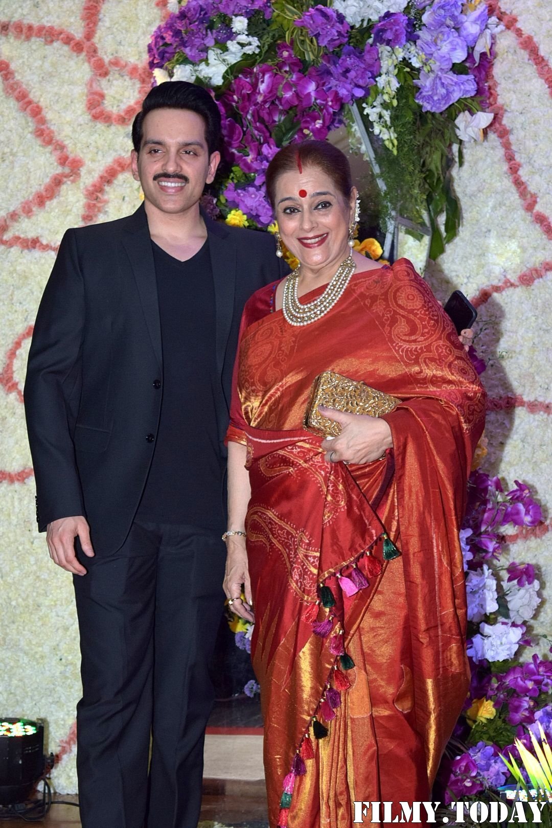 Photos: Wedding Reception Of Sooraj Barjatya's Son Devansh At Jw Marriott Juhu | Picture 1703048
