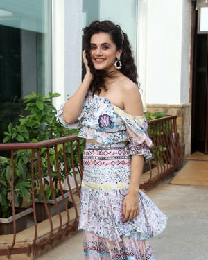 Taapsee Pannu - Photos: Promotion Of Film Saand Ki Aankh At Sun N Sand | Picture 1688642