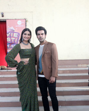 Photos: Celebs On The Sets Of Zee Tv Movie Masti With Manish Paul