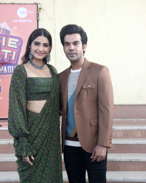 Photos: Celebs On The Sets Of Zee Tv Movie Masti With Manish Paul