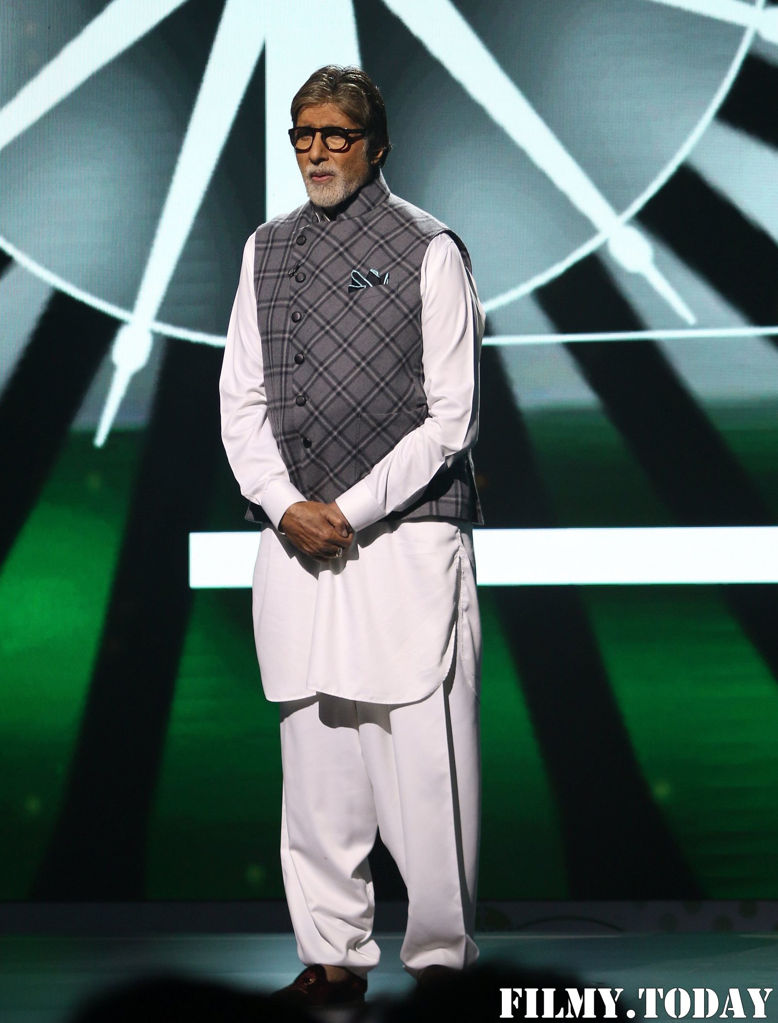Amitabh Bachchan - Photos: Celebs At NDTV Swachhagraha At Yashraj Studios In Andheri | Picture 1689059