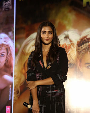 Pooja Hegde - Photos: Housefull 4 Press Conference At Hyderabad | Picture 1690059