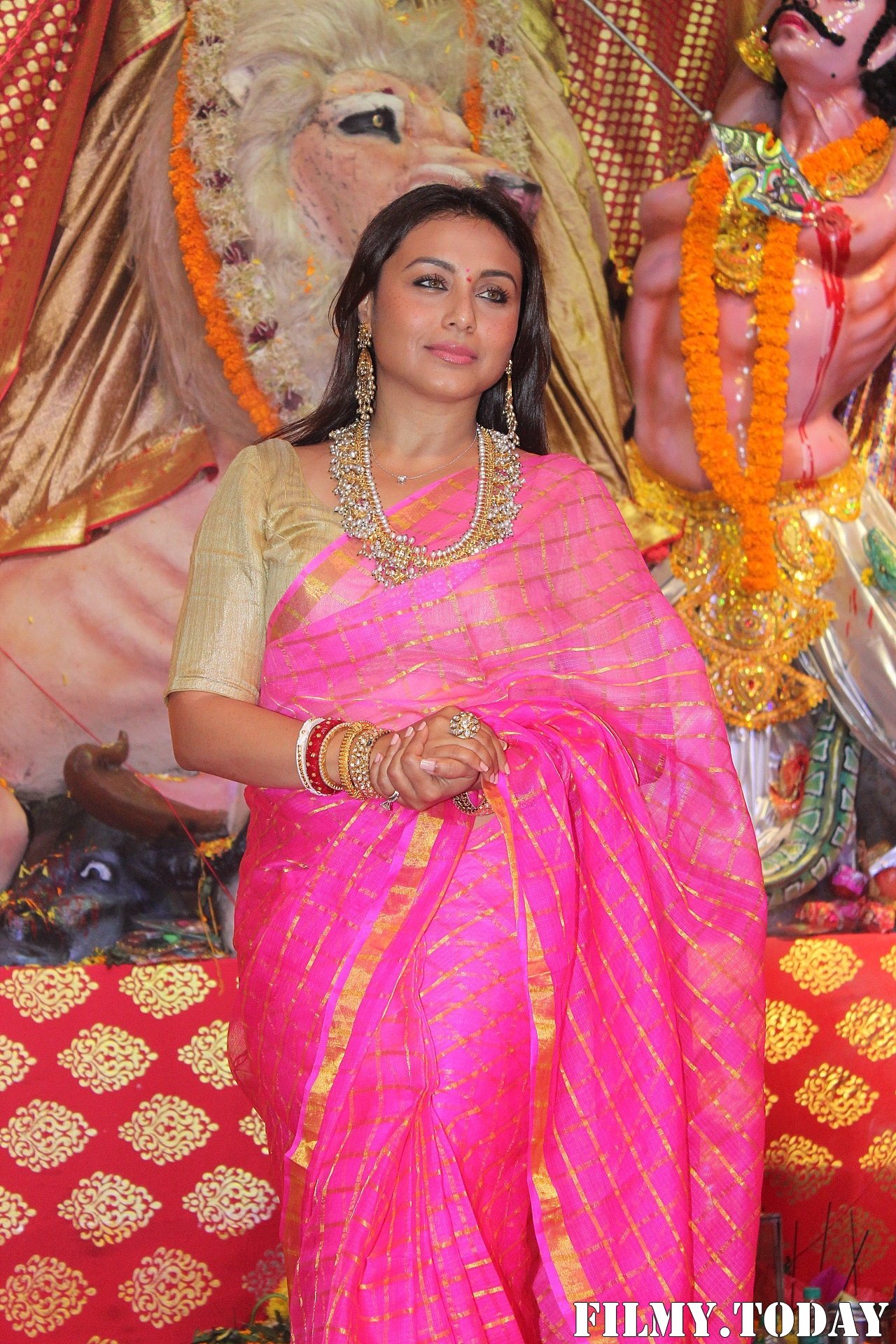 Photos: Celebs At Durga Puja In Juhu | Picture 1690431