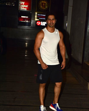 Varun Dhawan - Photos: Celebs Spotted at Gym