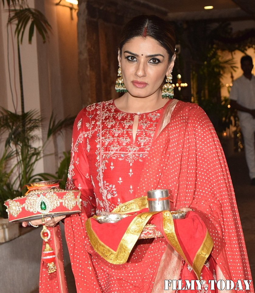 Raveena Tandon - Photos: Celebs At Celebration Of Karvachauth At Anil Kapoor's House | Picture 1692633