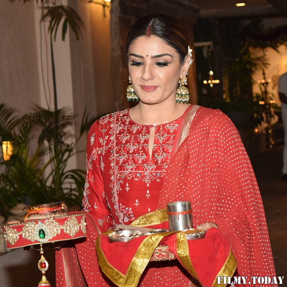 Raveena Tandon - Photos: Celebs At Celebration Of Karvachauth At Anil Kapoor's House | Picture 1692572