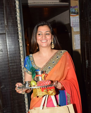Photos: Celebs At Celebration Of Karvachauth At Anil Kapoor's House | Picture 1692566