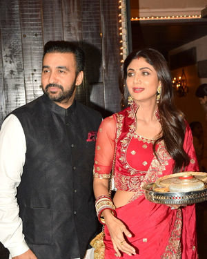 Photos: Celebs At Celebration Of Karvachauth At Anil Kapoor's House | Picture 1692607
