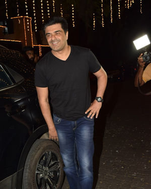Photos: Celebs At Celebration Of Karvachauth At Anil Kapoor's House | Picture 1692583