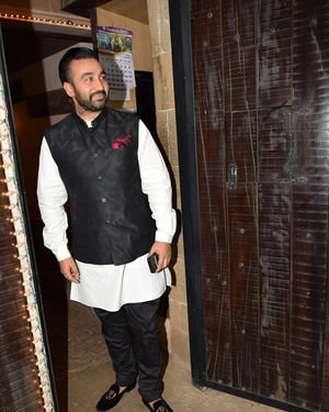 Photos: Celebs At Celebration Of Karvachauth At Anil Kapoor's House | Picture 1692575