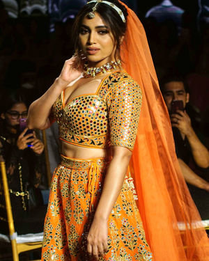 Photos: Celebs Walk The Ramp At Abu Jani & Sandeep Khosla Fashion Show | Picture 1692480